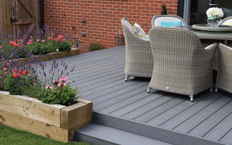 Composite Decking Fitters Stirling: Hillhead Joiners 